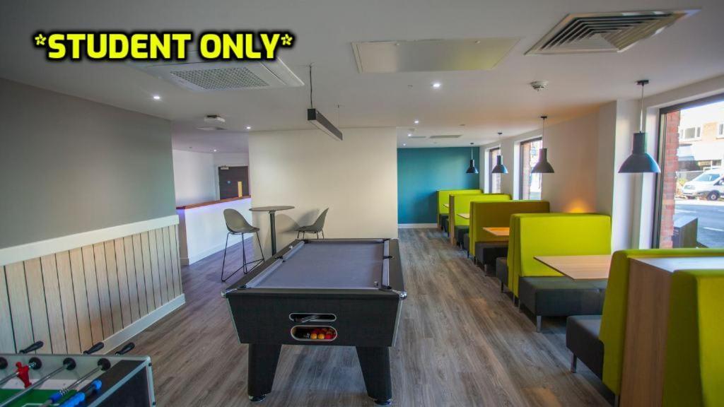 Student Only Zeni Ensuite Rooms, 콜체스터 외부 사진
