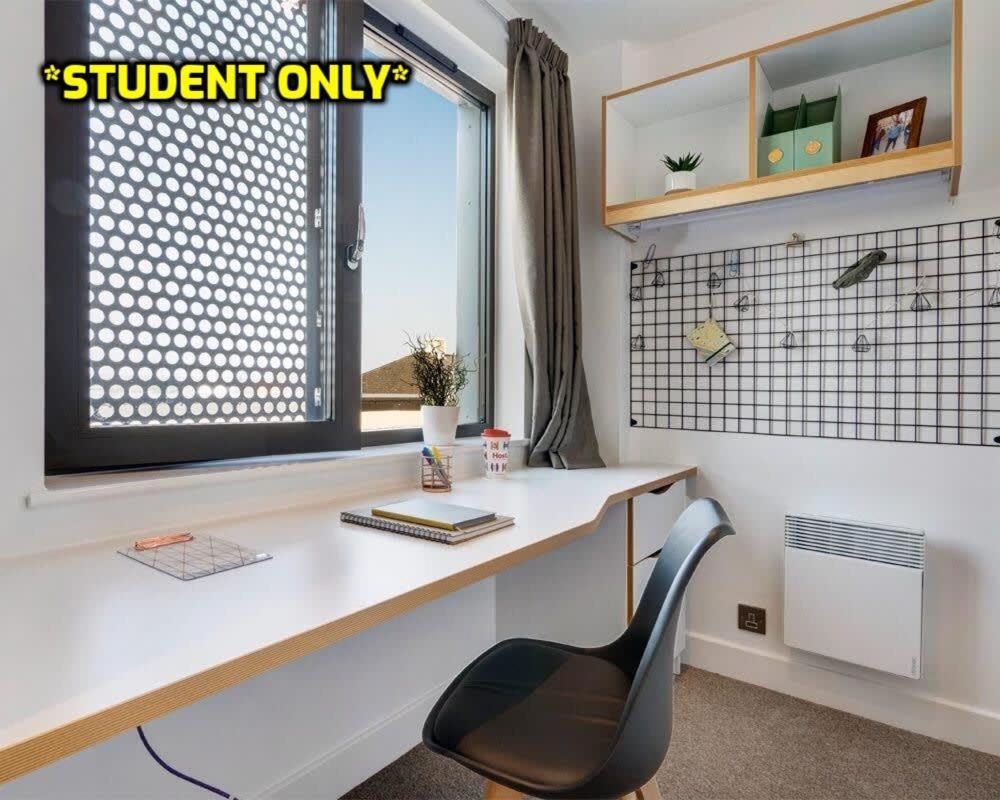 Student Only Zeni Ensuite Rooms, 콜체스터 외부 사진